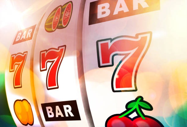 Classic three-reel slot machine interface